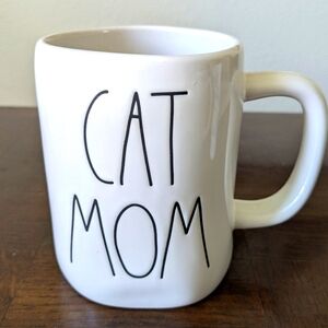 New "CAT MOM" Rae Dunn White Cat Ceramic Mug